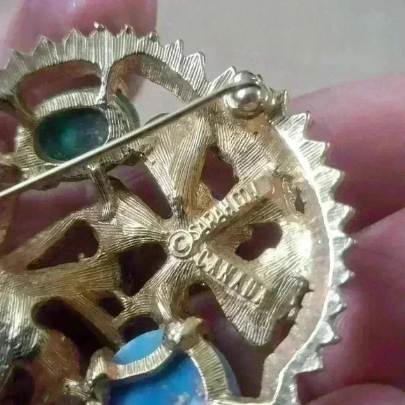 Sarah conv  brooche - Picture 5 of 5